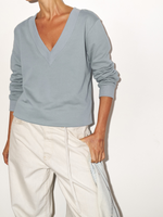 חולצת V פרנץ' טרי תכלת