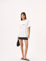 חולצת אוברסייז לבנה Rue Saint Honoré