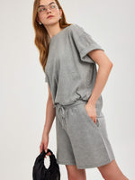 חולצת בייסיק קצרה אפור ריב