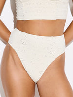 תחתון ביקיני גבוה שמנת טקסטורה